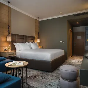 4* Hotell Expo