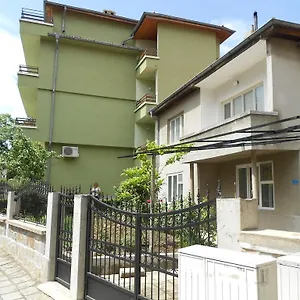 https://nelly-guest-house.sozopol-hotels.com