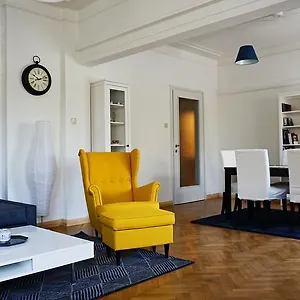Apartment Vitosha Boulevard 79 / Ndk, Sofia
